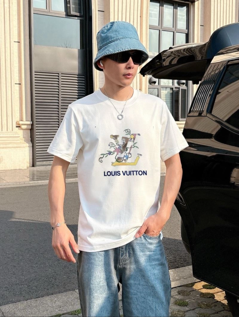 Popular Louis Vuitton T-Shirts 133446