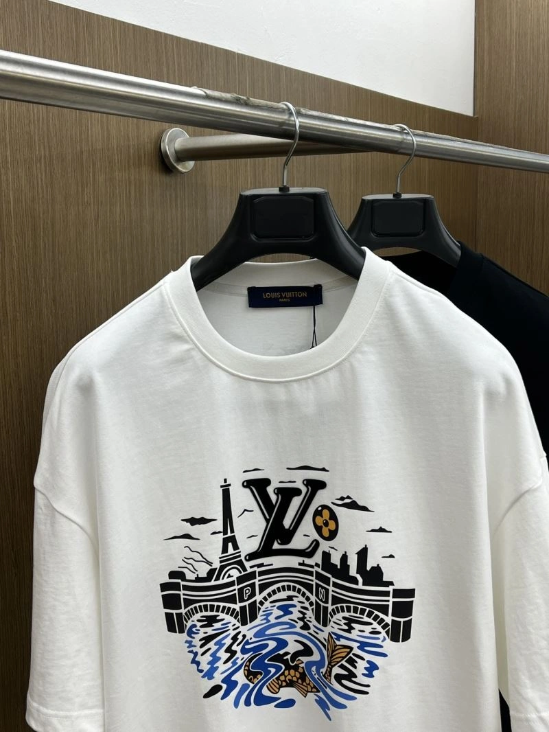 Louis Vuitton T-Shirts Youthful 133462
