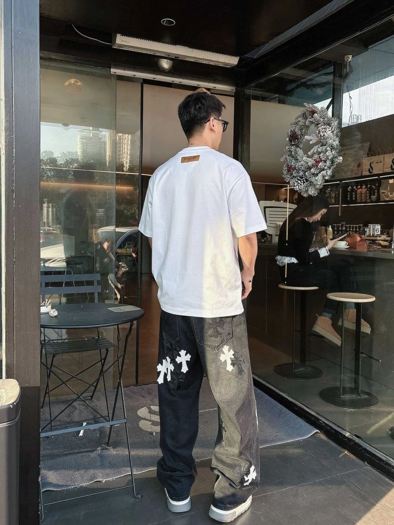 Louis Vuitton T-Shirts Breathable 133457