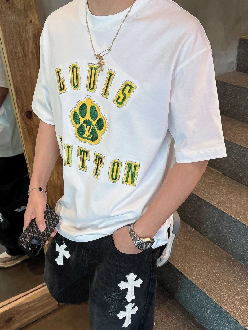 Louis Vuitton T-Shirts Breathable 133457