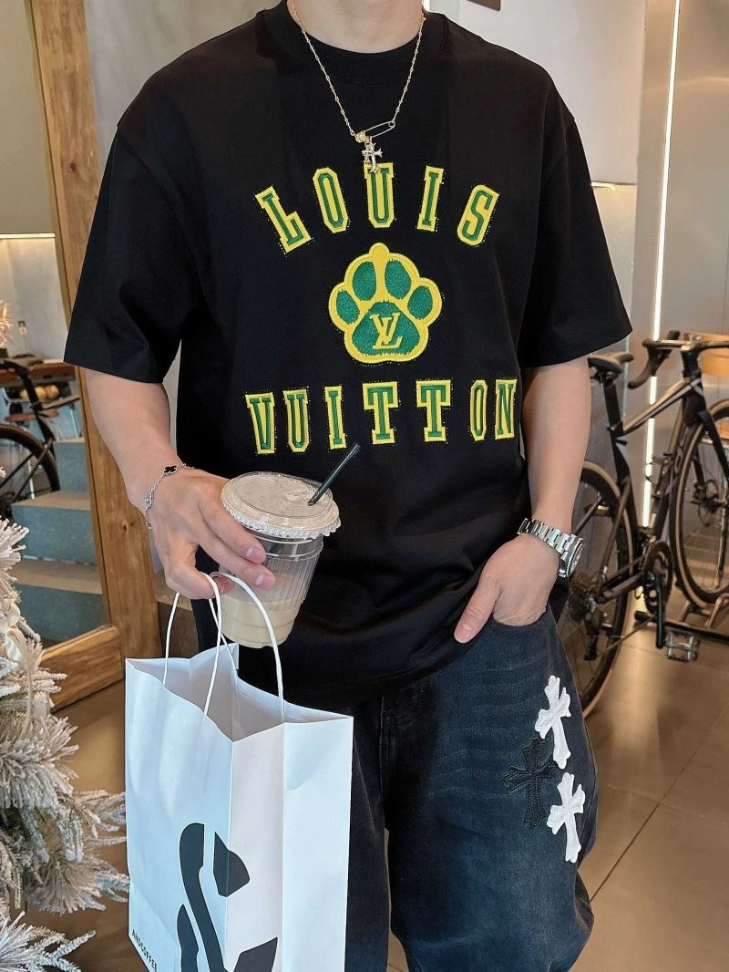 Louis Vuitton T-Shirts Comfortable 133465