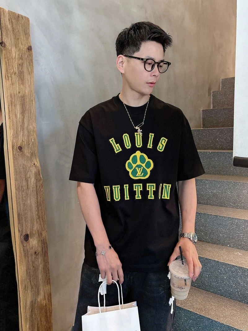 Louis Vuitton T-Shirts Comfortable 133465