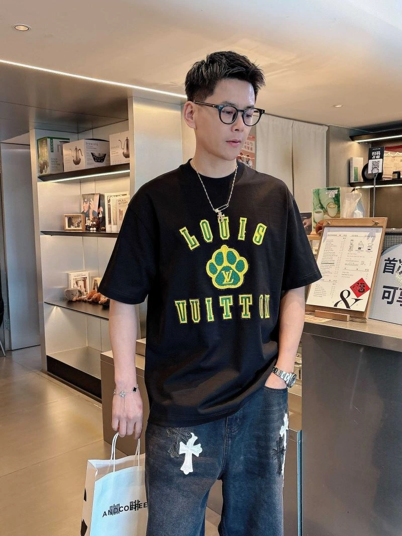 Louis Vuitton T-Shirts Comfortable 133465