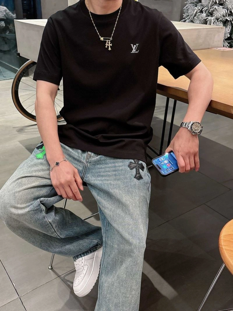 Comfortable Louis Vuitton T-Shirts 133463