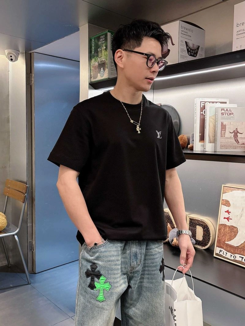 Comfortable Louis Vuitton T-Shirts 133463