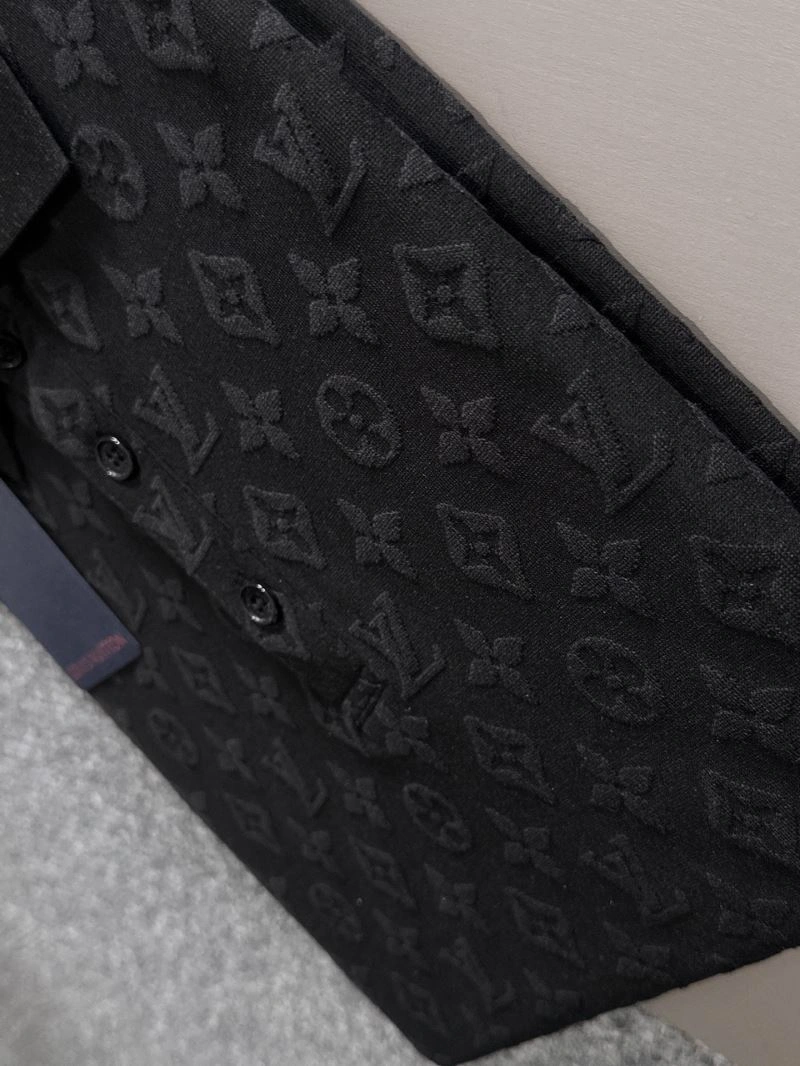 Louis Vuitton T-Shirts Unisex 133447