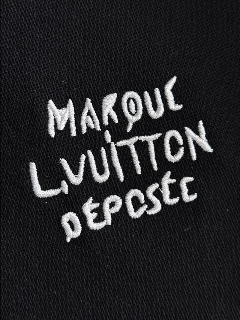 Lightweight Louis Vuitton T-Shirts 133459