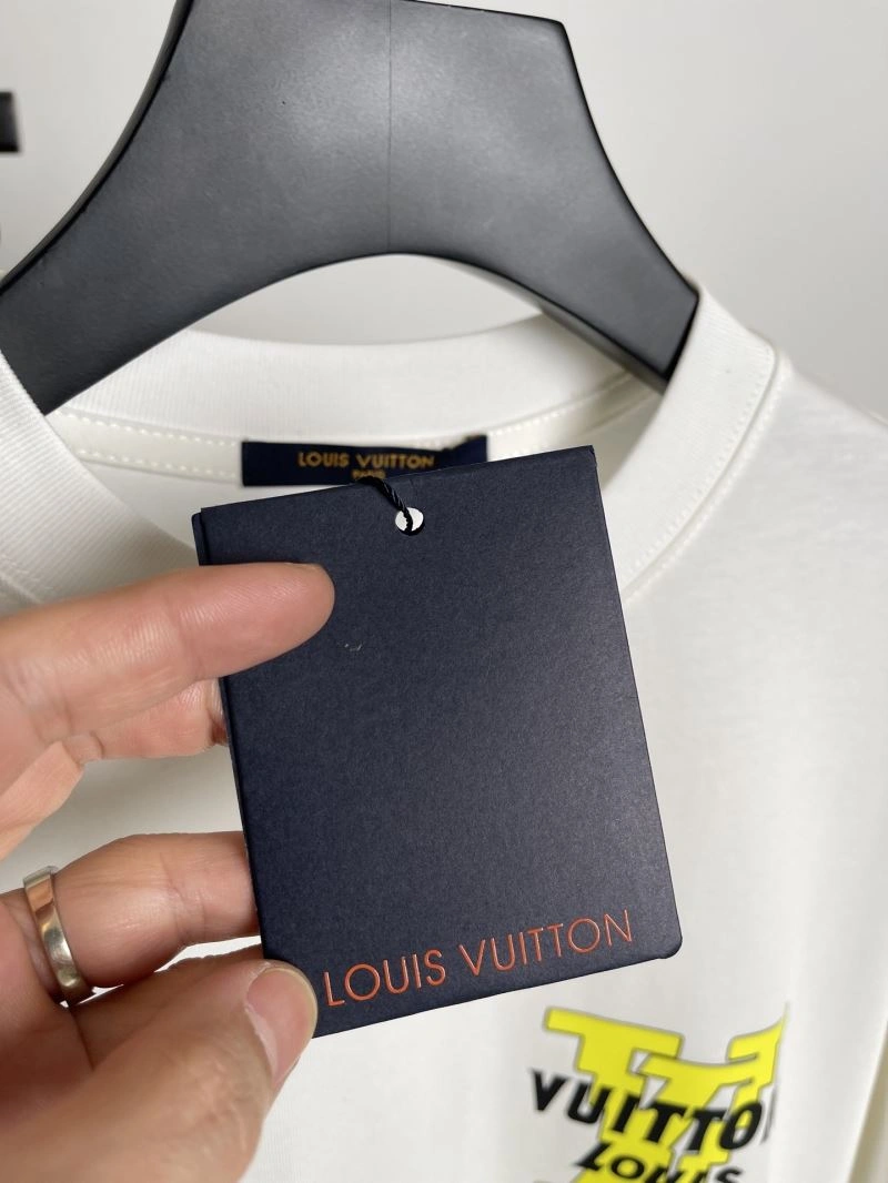 Sustainable Louis Vuitton T-Shirts 133466