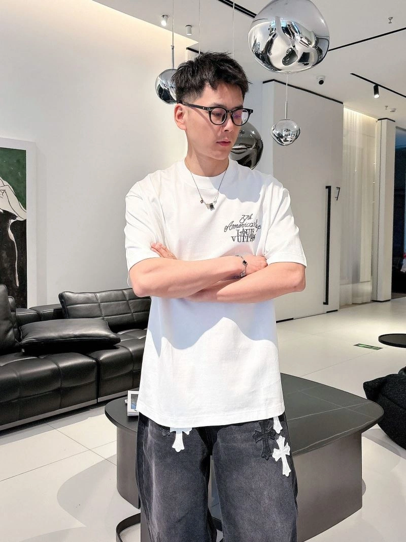 Timeless Louis Vuitton T-Shirts 133456
