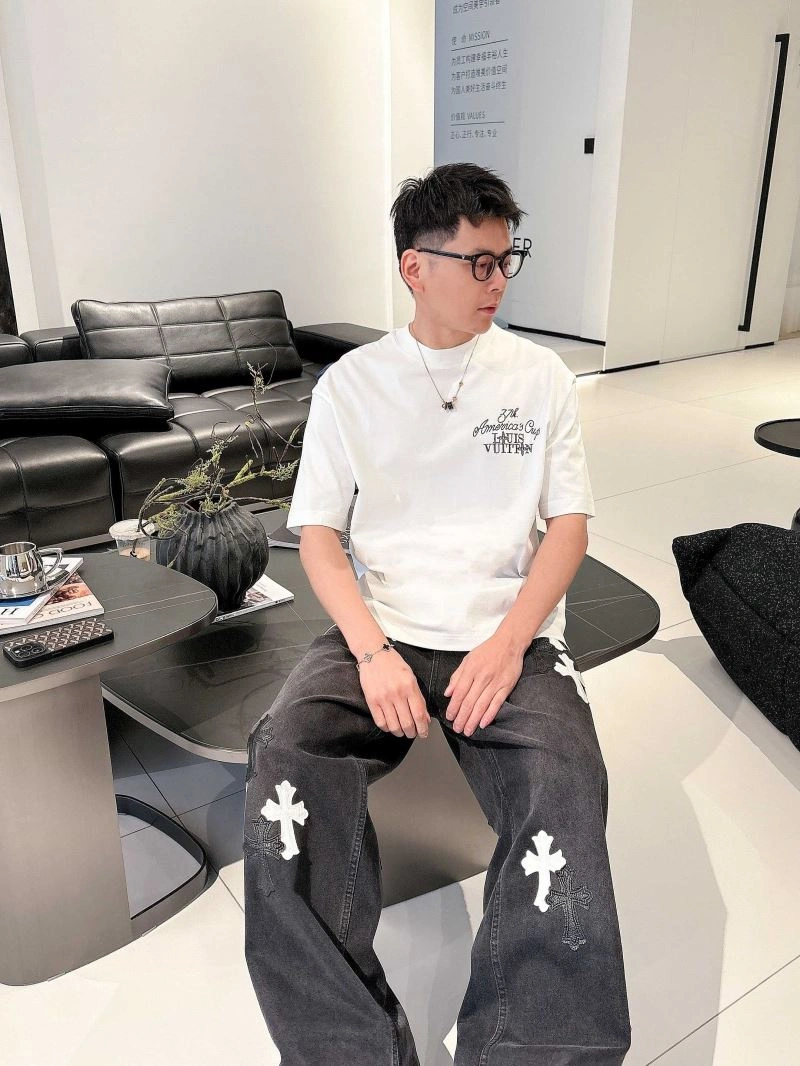 Timeless Louis Vuitton T-Shirts 133456
