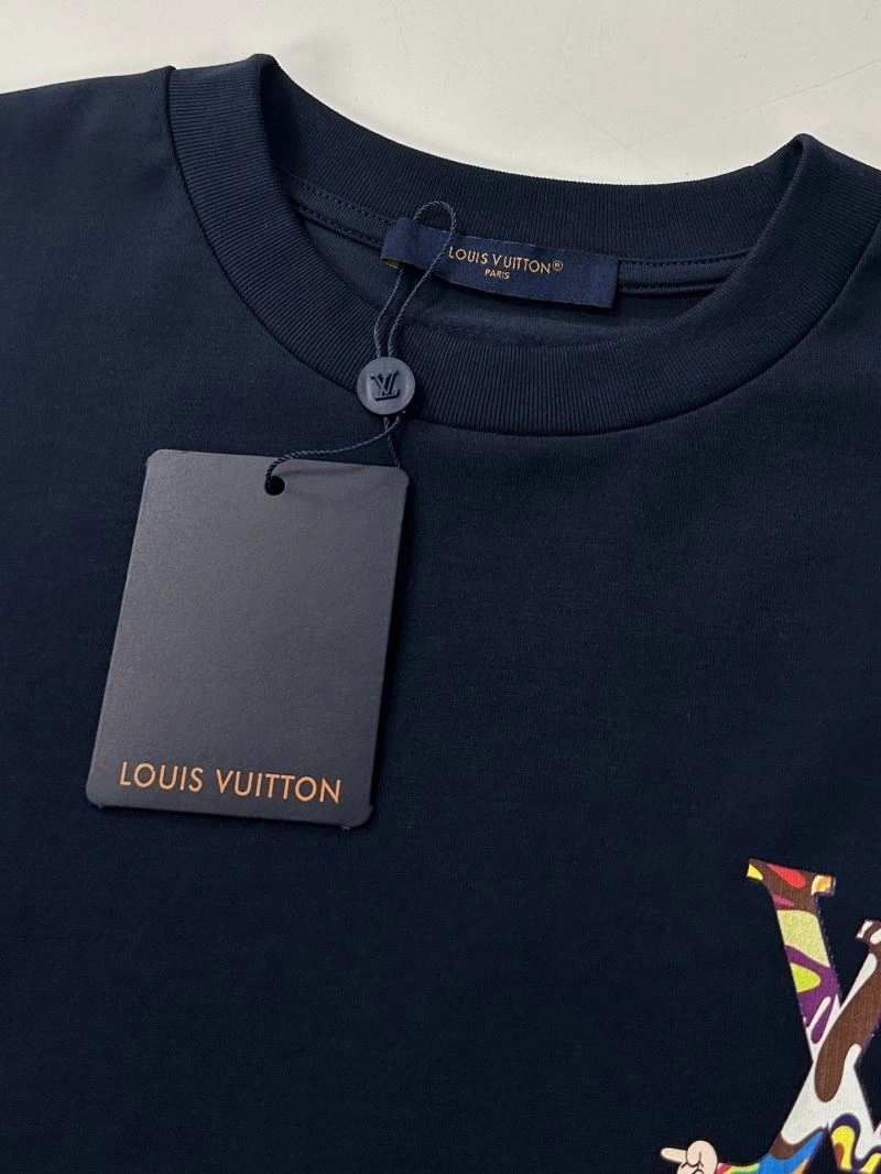 Louis Vuitton T-Shirts WeatherProof 133435