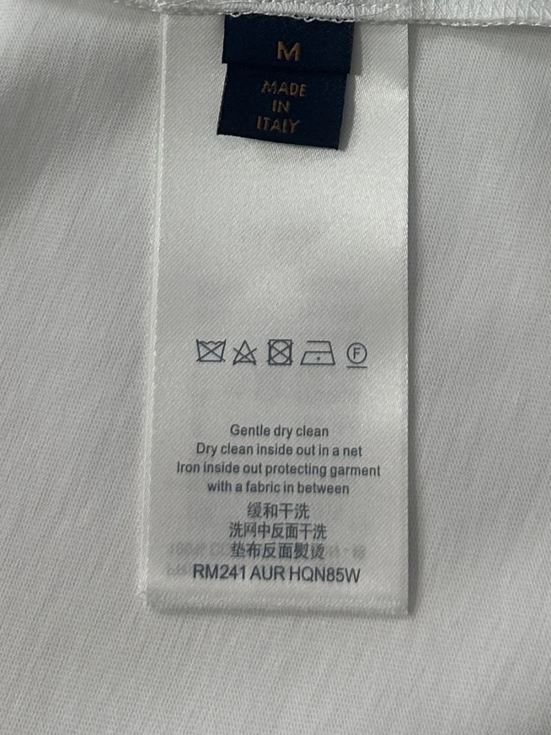 TechFriendly Louis Vuitton T-Shirts 133441