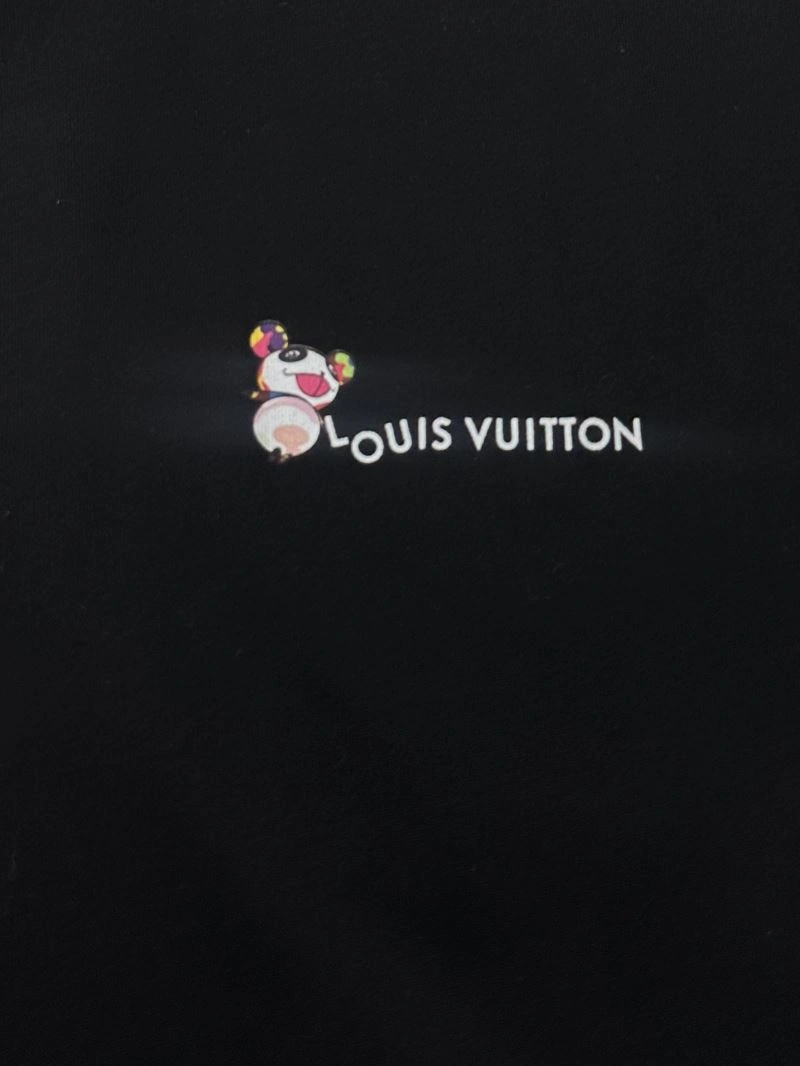Louis Vuitton T-Shirts OdorResistant 133437