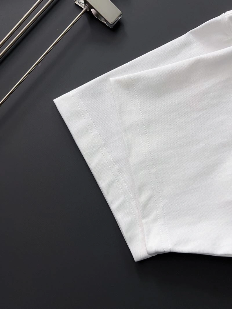 ModernLook Louis Vuitton T-Shirts 133438