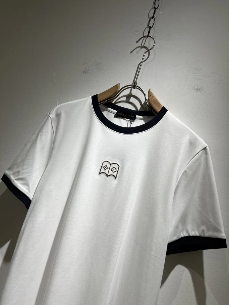 Trendy Louis Vuitton T-Shirts 133432