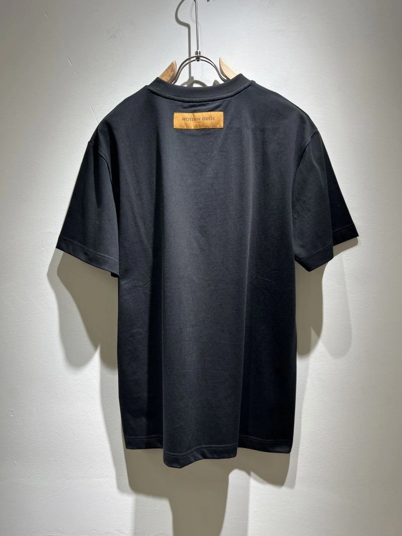 Timeless Louis Vuitton T-Shirts 133426