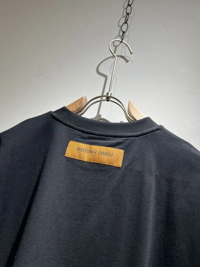 Timeless Louis Vuitton T-Shirts 133426