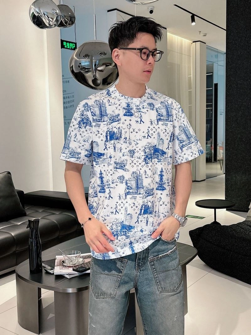 Louis Vuitton T-Shirts Classic 133424