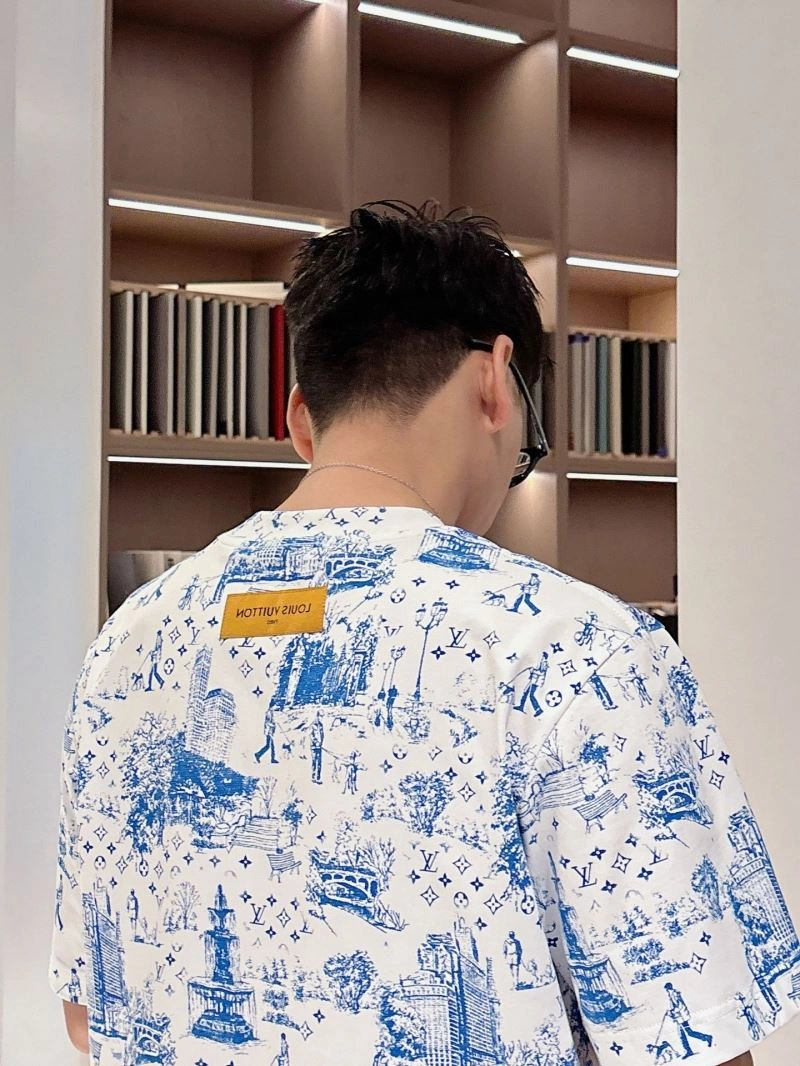 Louis Vuitton T-Shirts Classic 133424