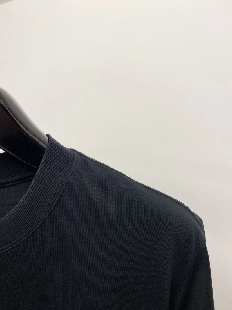 Louis Vuitton T-Shirts FashionForward 133397