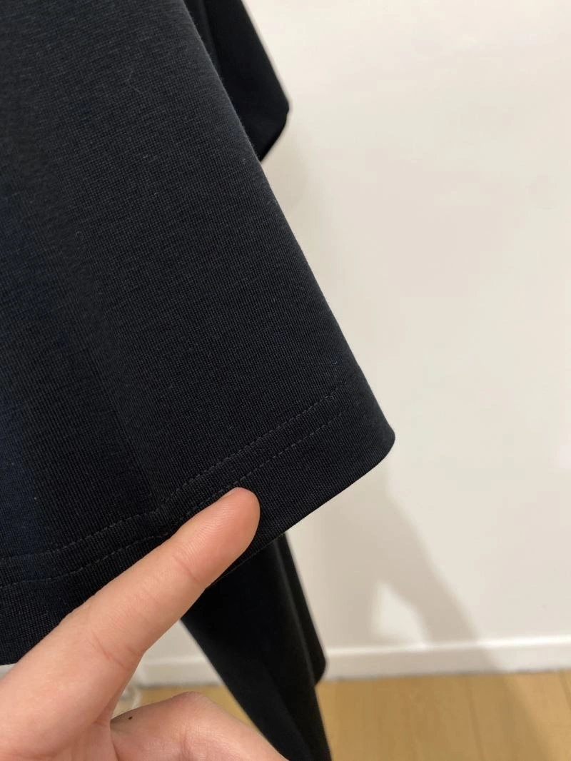 Louis Vuitton T-Shirts FashionForward 133397