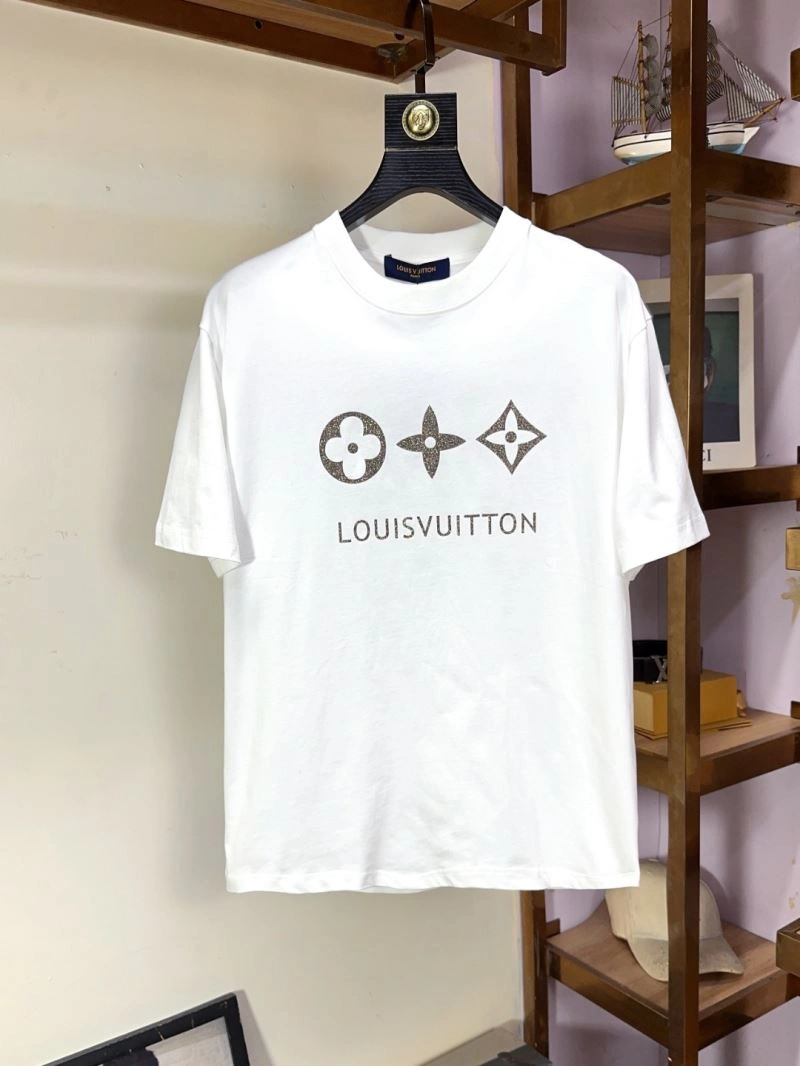 Louis Vuitton T-Shirts AllSeason 133410
