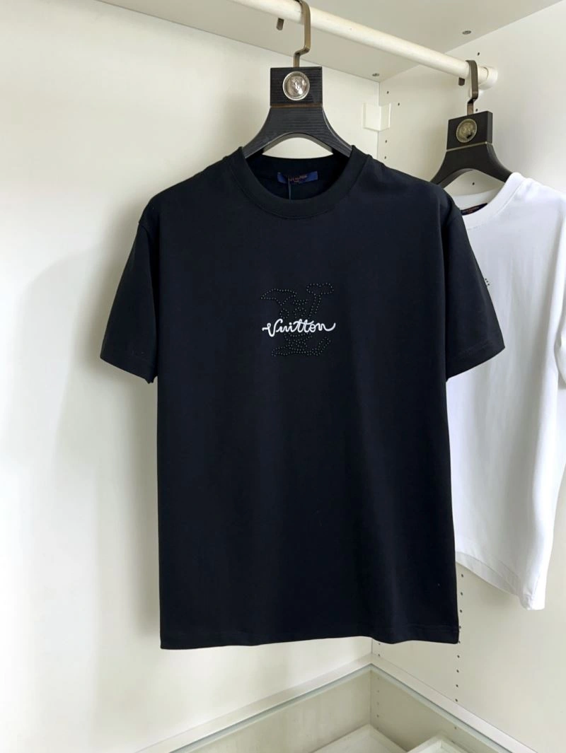 Affordable Louis Vuitton T-Shirts 133423