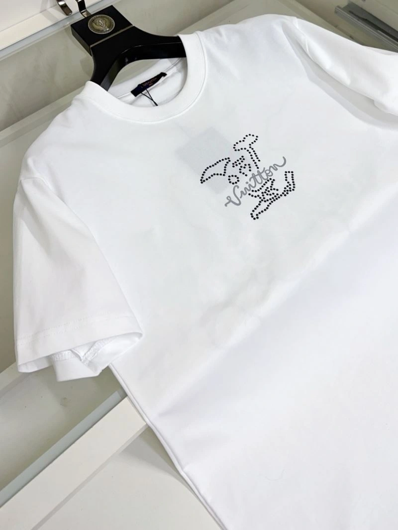 Affordable Louis Vuitton T-Shirts 133423
