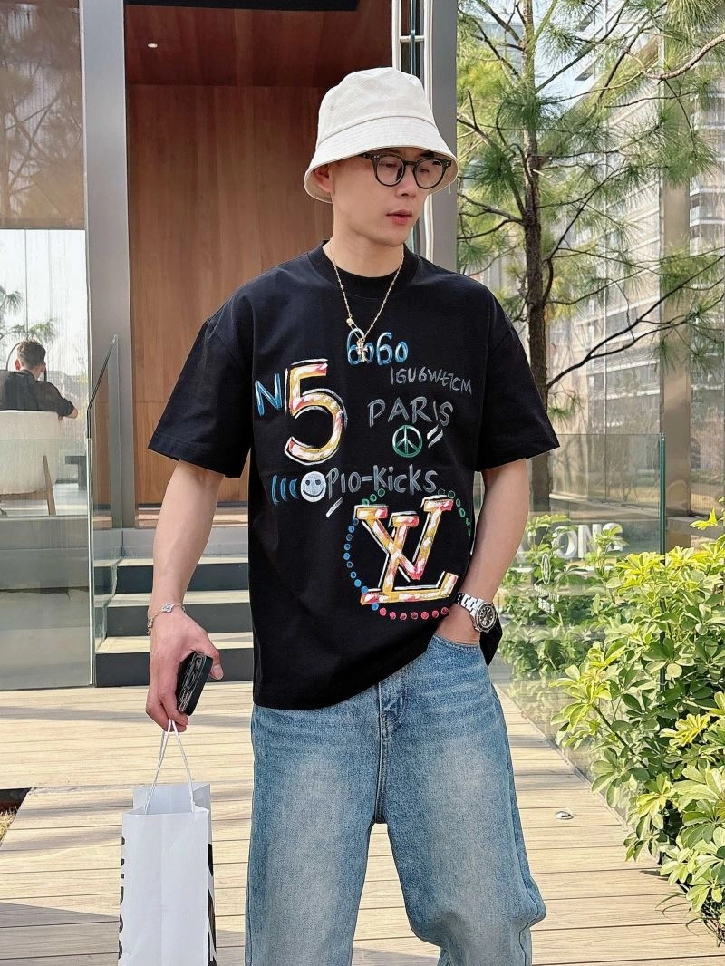 Louis Vuitton T-Shirts ZipUp 133425