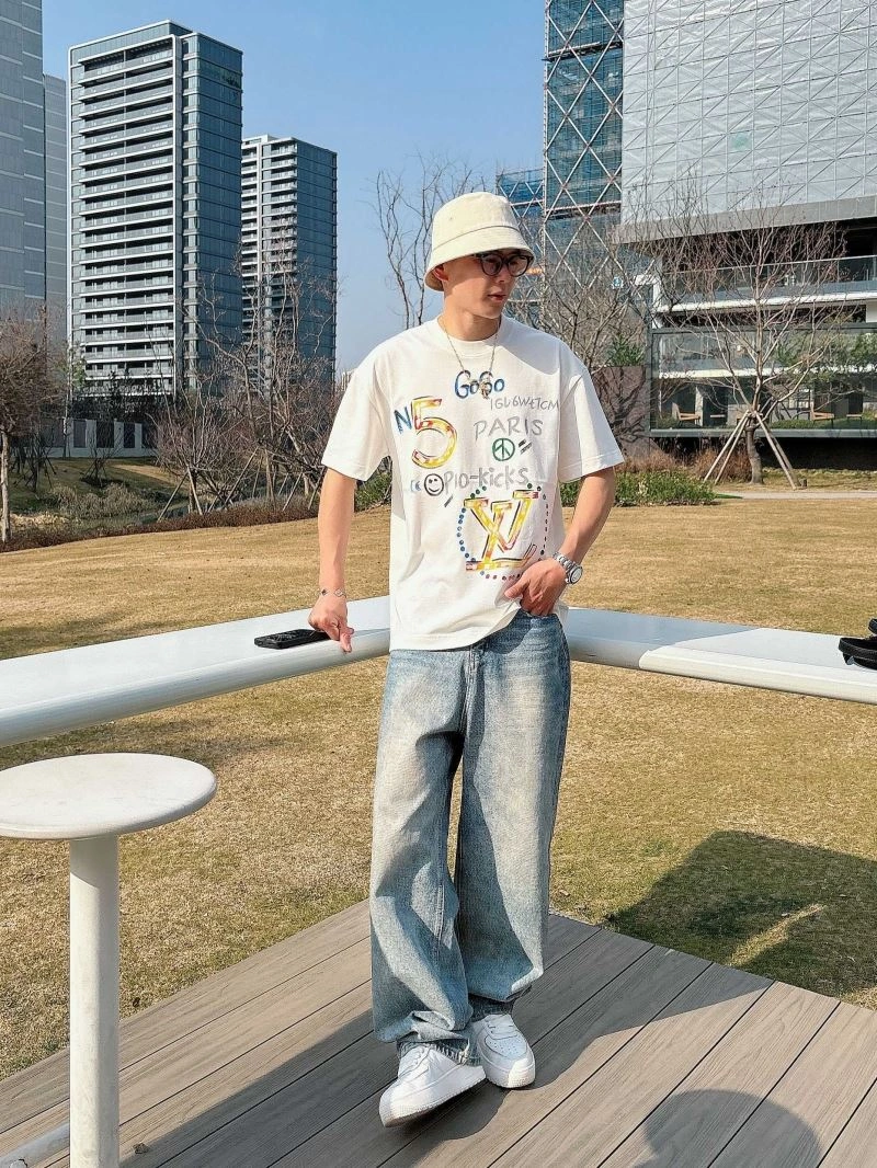 Louis Vuitton T-Shirts Trendy 133422