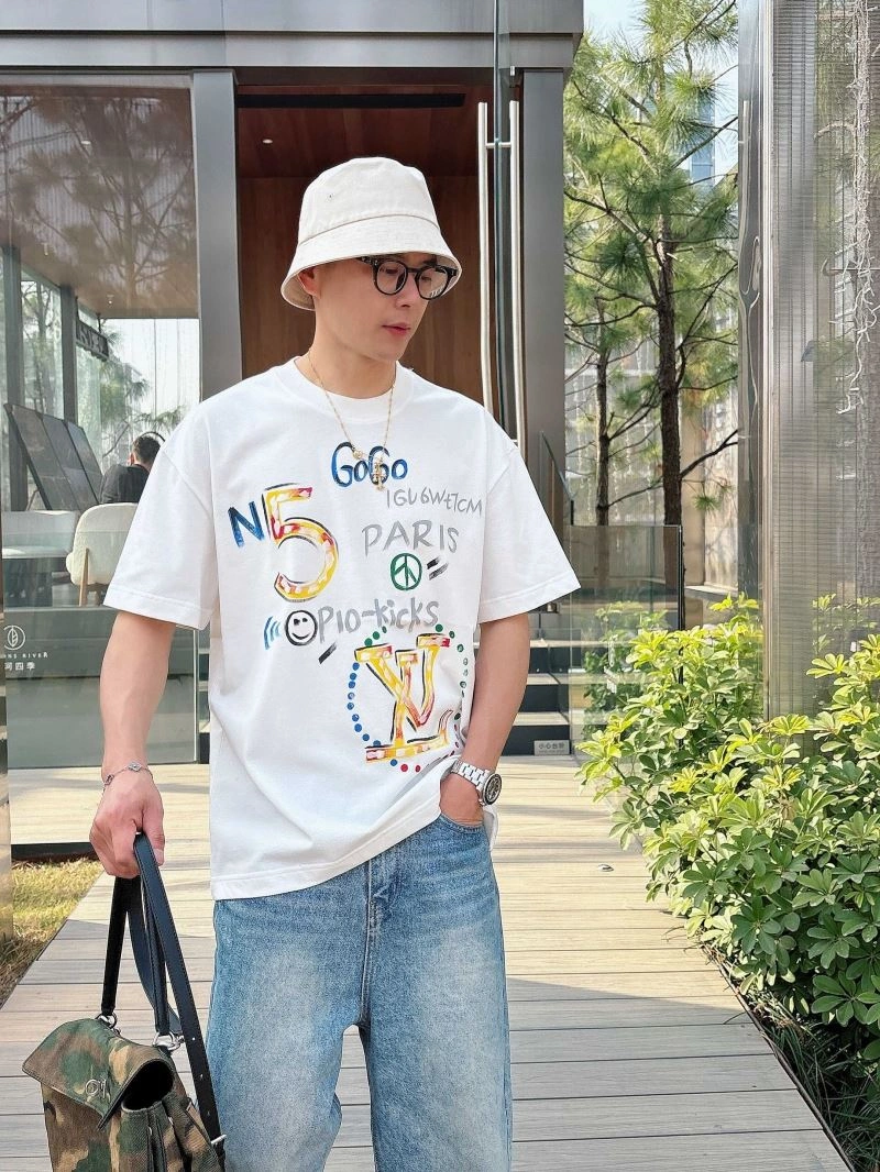 Louis Vuitton T-Shirts Trendy 133422