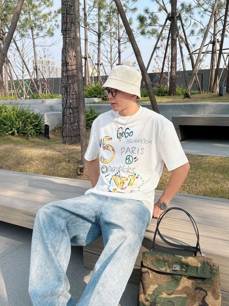 Louis Vuitton T-Shirts Trendy 133422