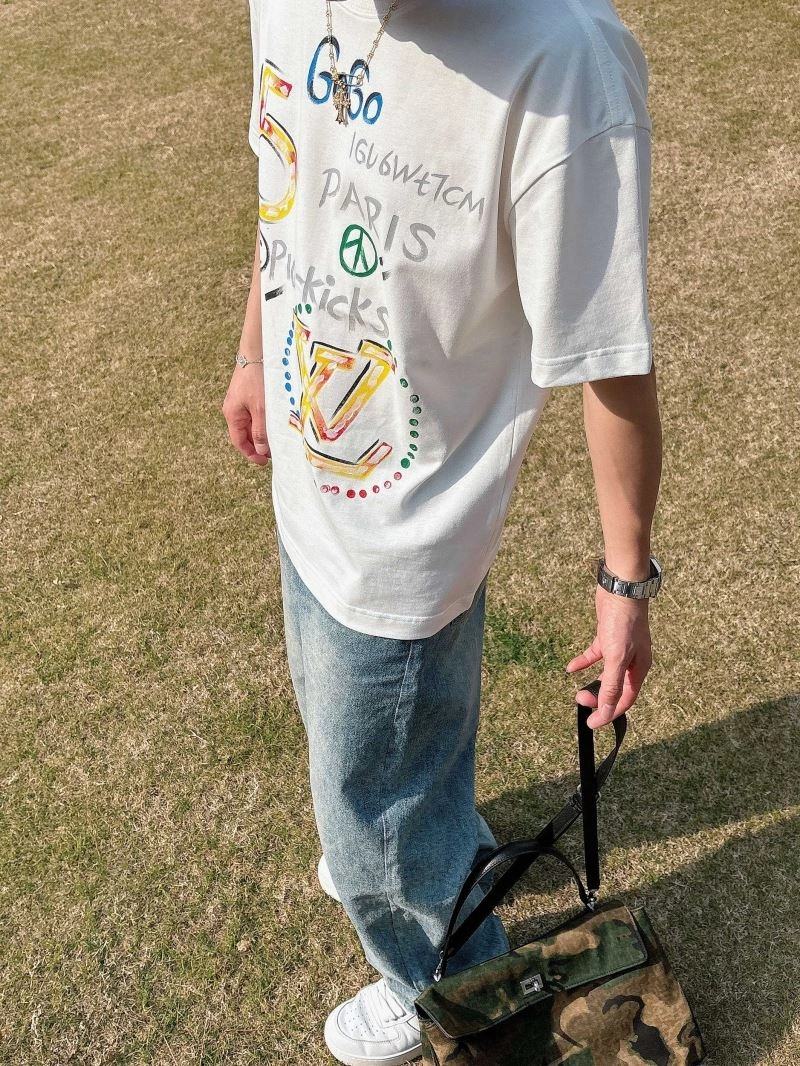 Louis Vuitton T-Shirts Trendy 133422