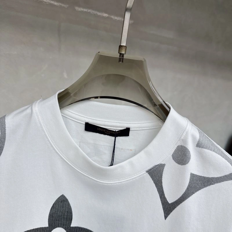 Louis Vuitton T-Shirts ComfortFit 133414