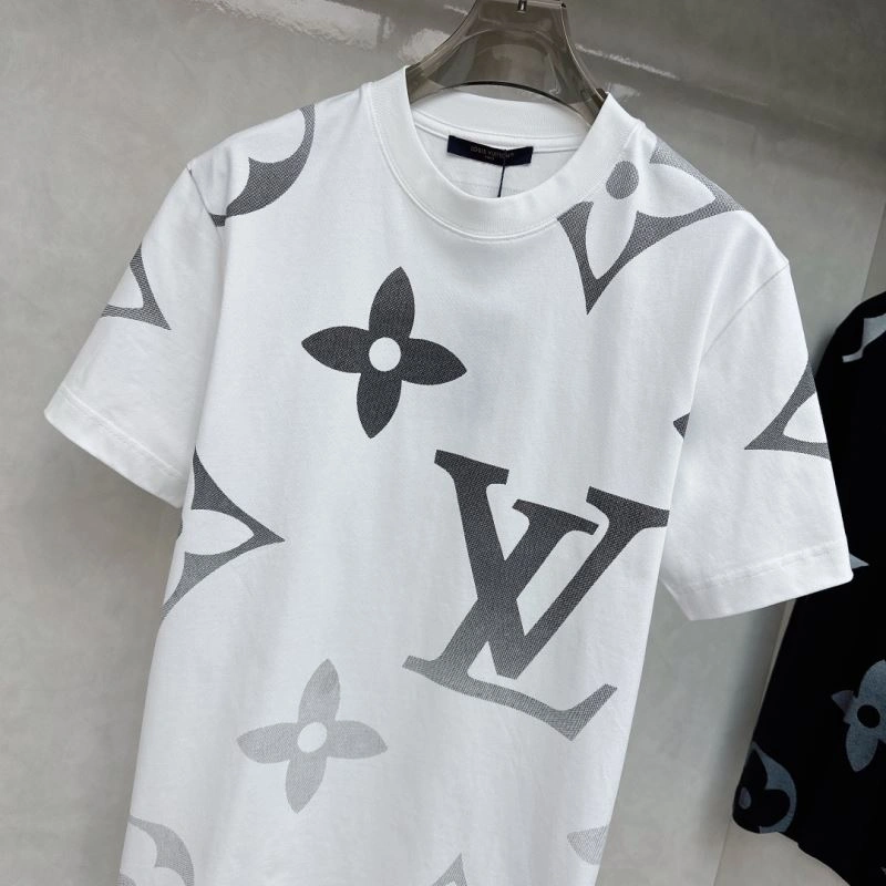 Louis Vuitton T-Shirts ComfortFit 133414