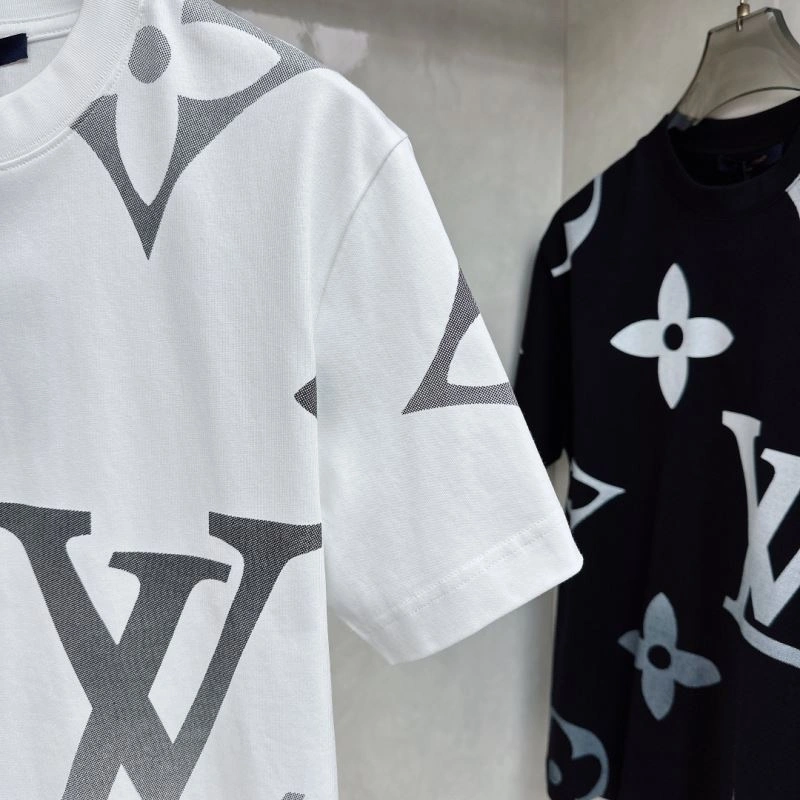 Louis Vuitton T-Shirts ComfortFit 133414