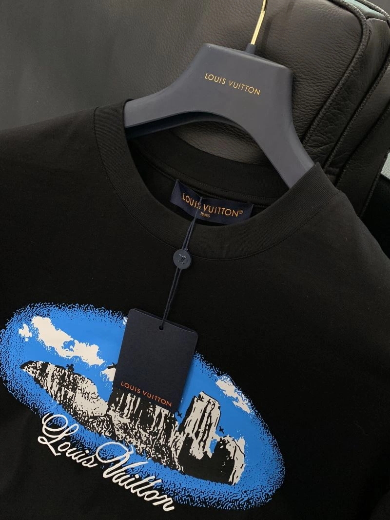 Louis Vuitton T-Shirts SmoothTexture 133395