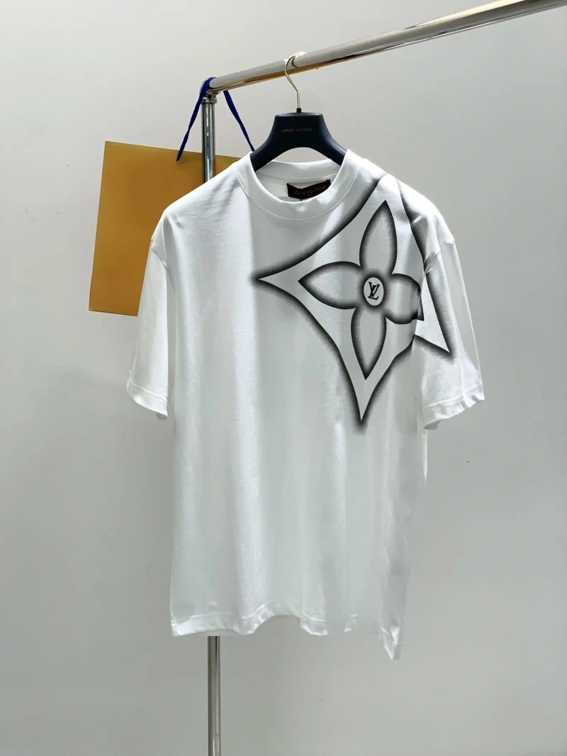 Comfortable Louis Vuitton T-Shirts 133418