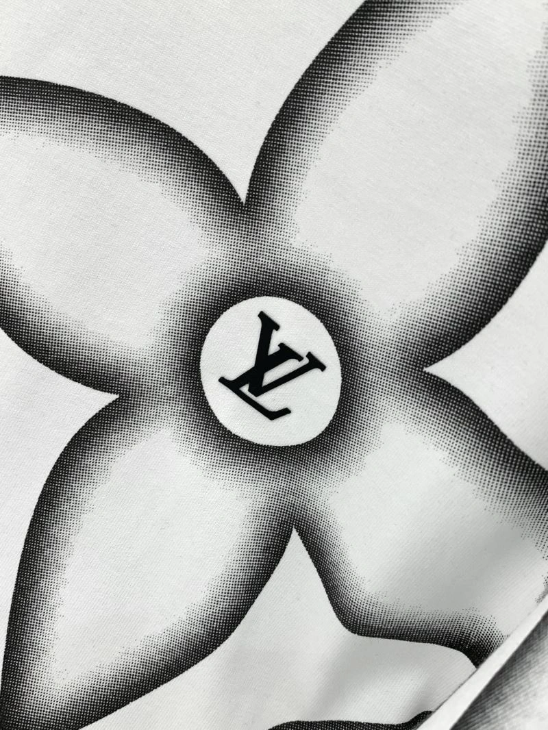 Comfortable Louis Vuitton T-Shirts 133418