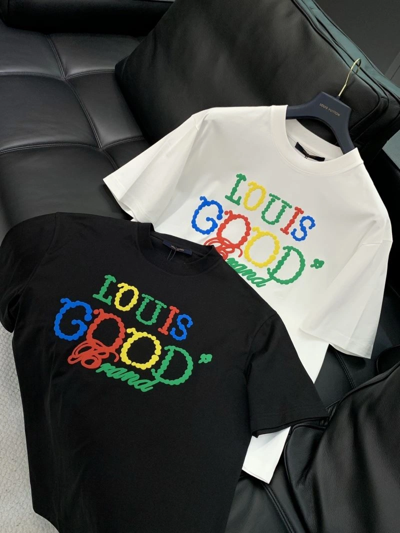 Louis Vuitton T-Shirts Elegant 133401