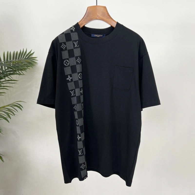 Louis Vuitton T-Shirts AllSeason 133390