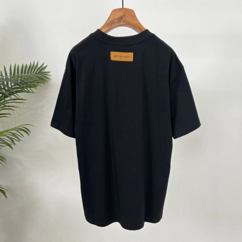 Louis Vuitton T-Shirts AllSeason 133390