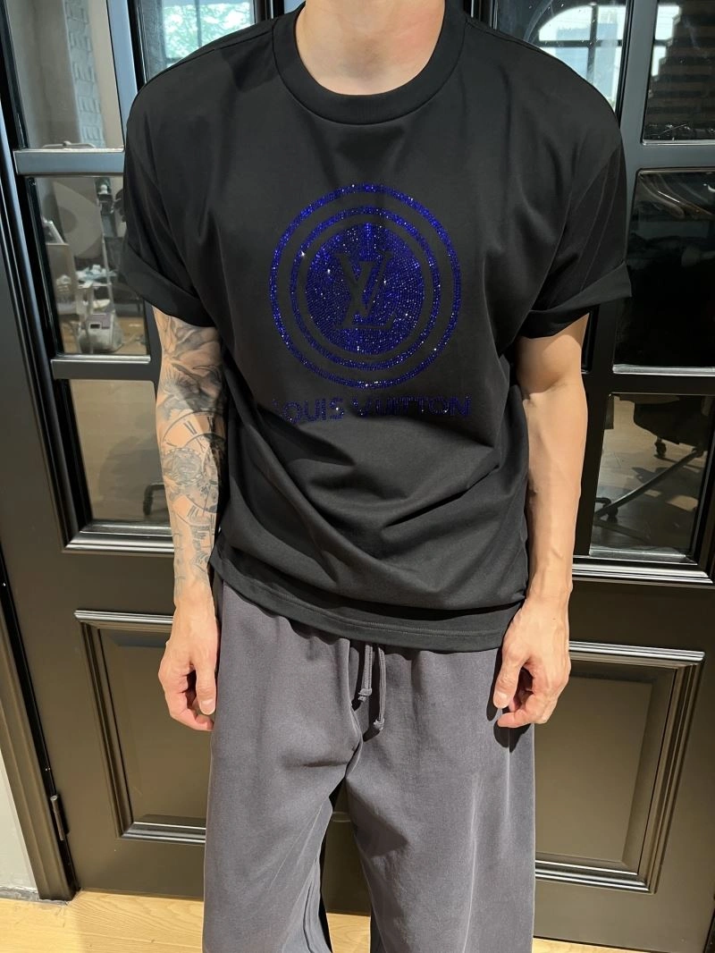 Louis Vuitton T-Shirts Modern 133387