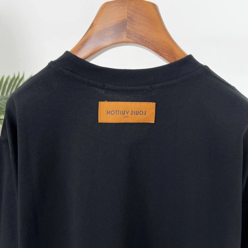 Louis Vuitton T-Shirts Modern 133387
