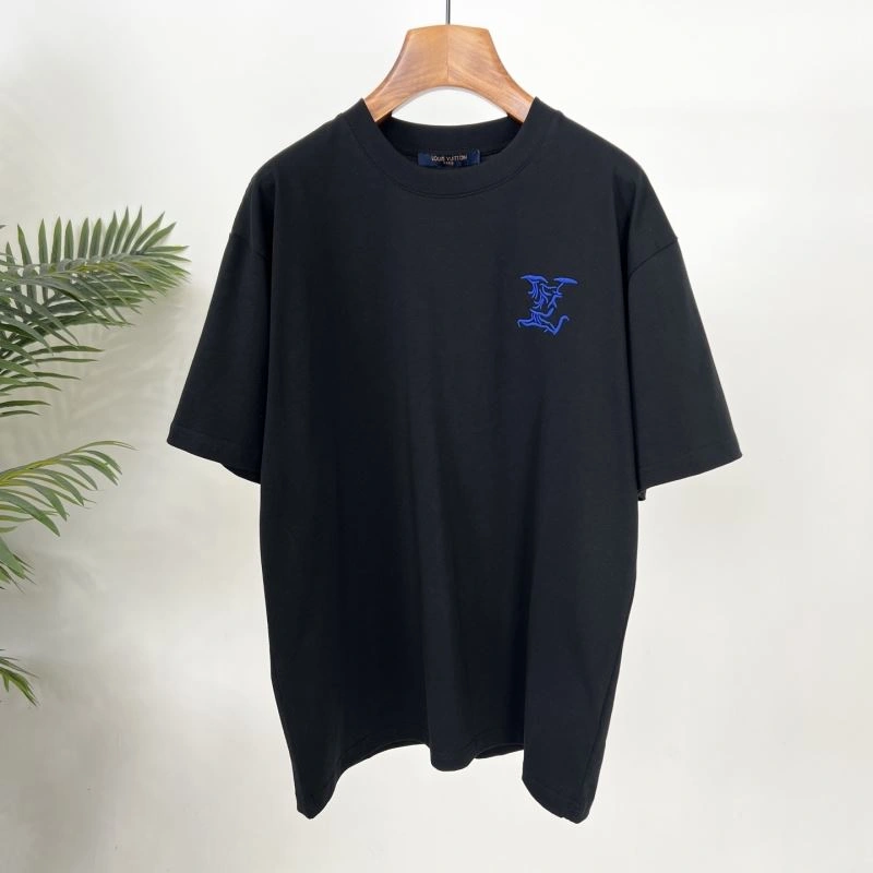 UrbanChic Louis Vuitton T-Shirts 133385