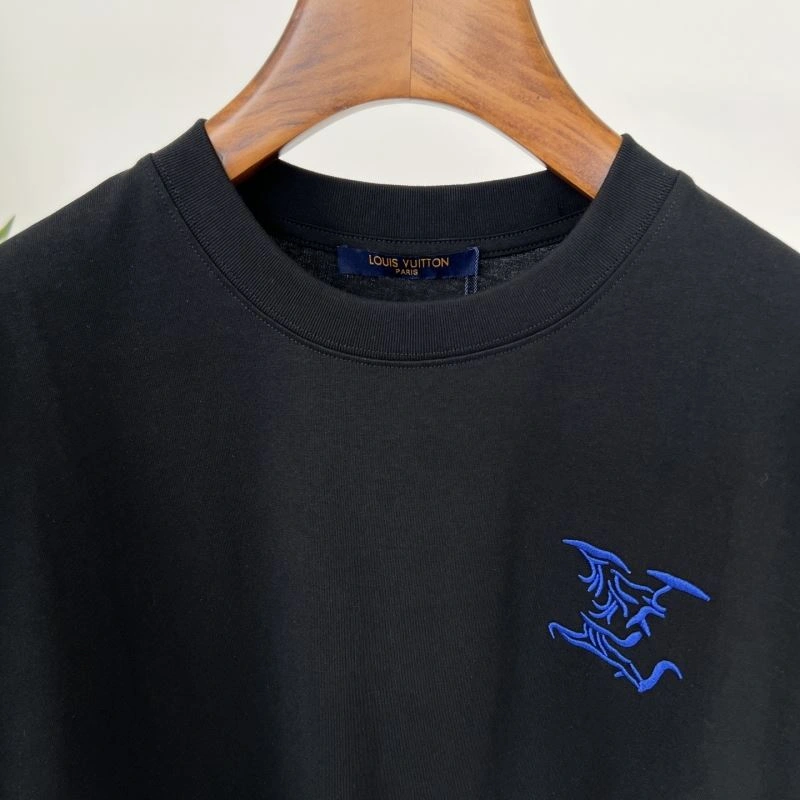 UrbanChic Louis Vuitton T-Shirts 133385