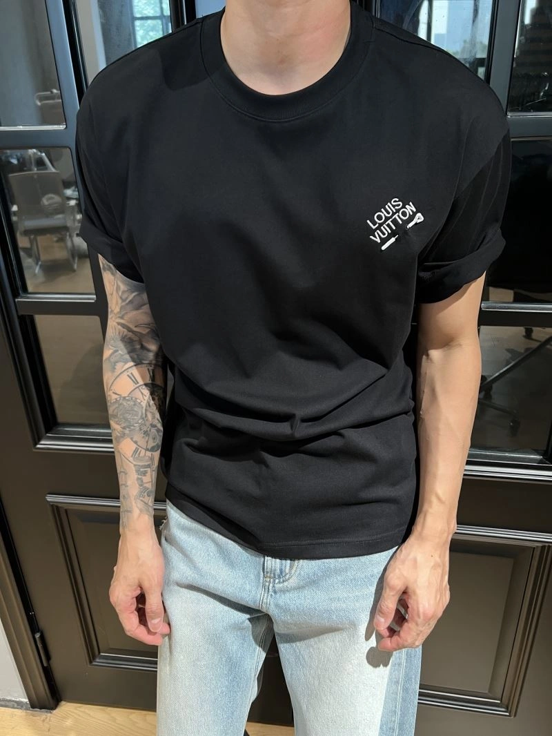 AllSeason Louis Vuitton T-Shirts 133384