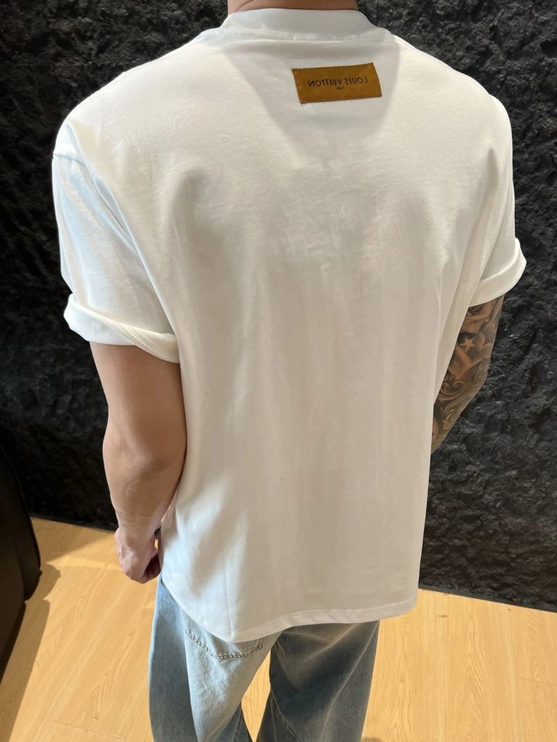Louis Vuitton T-Shirts Popular 133383