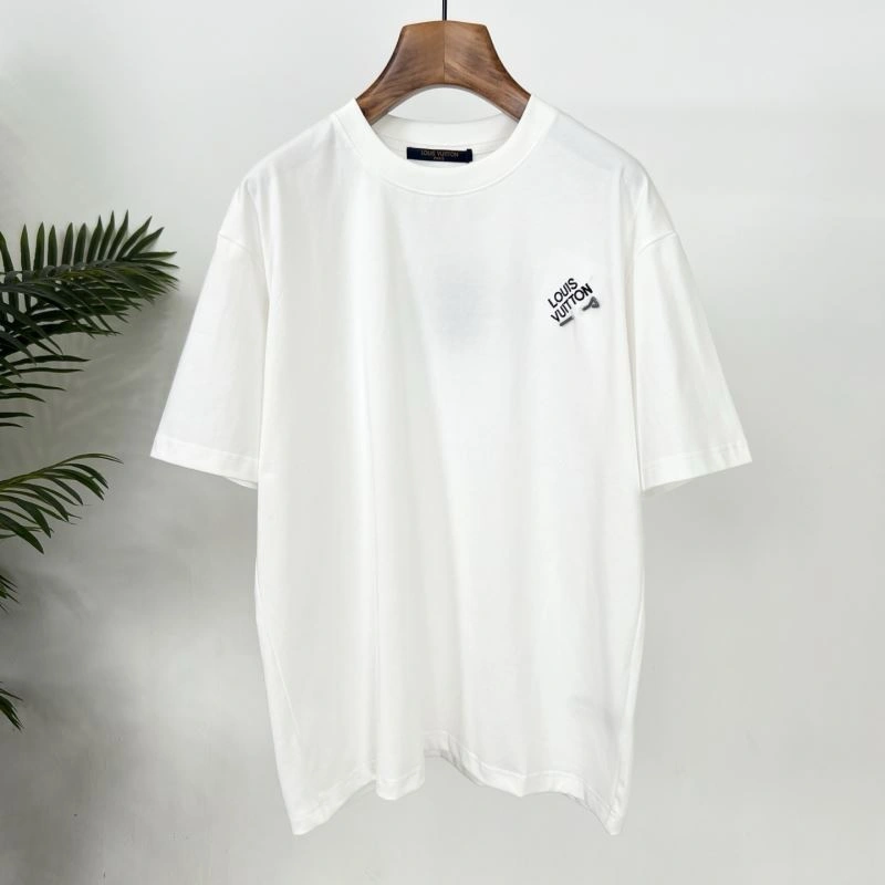 Louis Vuitton T-Shirts Popular 133383