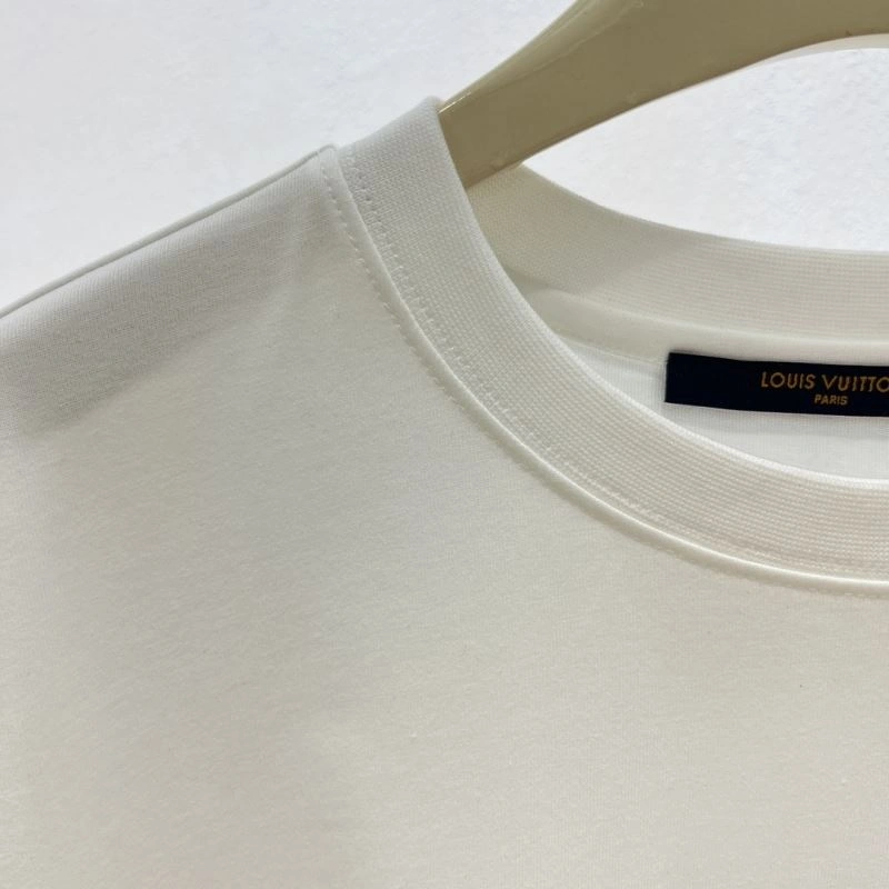 Upgraded Louis Vuitton T-Shirts 133361